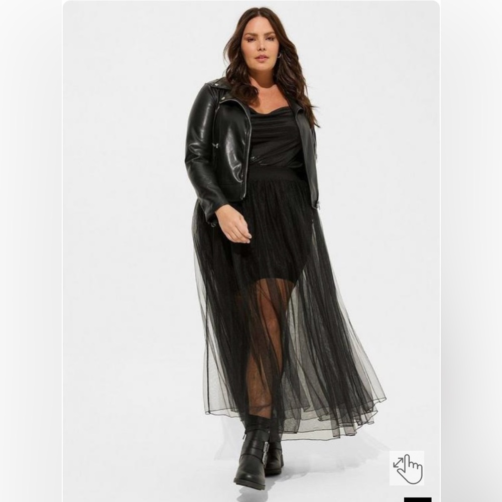 Torrid Maxi Tulle Skirt With Hidden Mini Skirt, Size 4